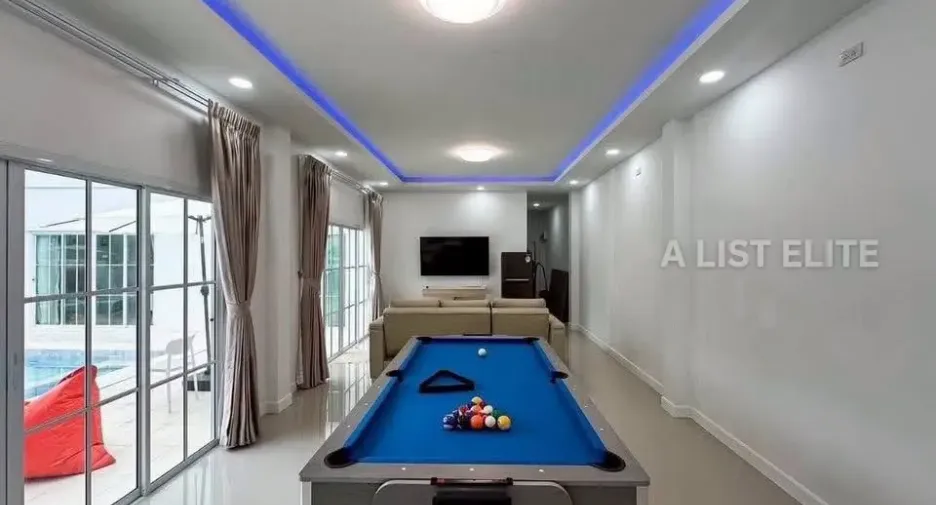 For rent 3 bedrooms house in South Pattaya, Pattaya