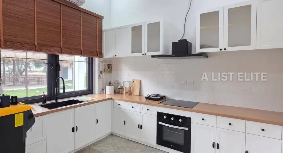 For rent 4 bedrooms house in South Pattaya, Pattaya