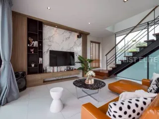 Haus zur Miete mit 4 Zimmer in Bang Lamung, Chonburi