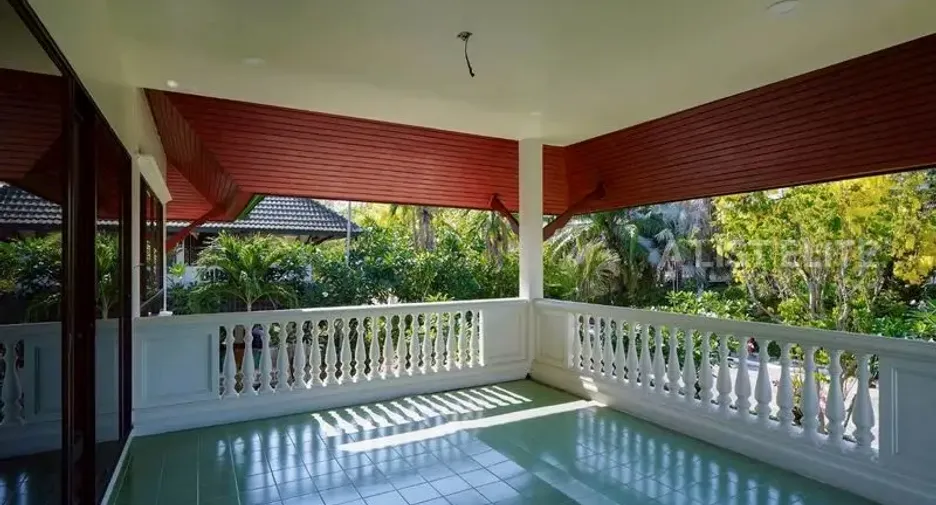 For sale 3 bedrooms house in Sattahip, Chonburi