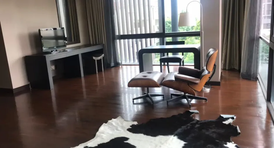 For rent 2 bedrooms apartment in Watthana, Bangkok