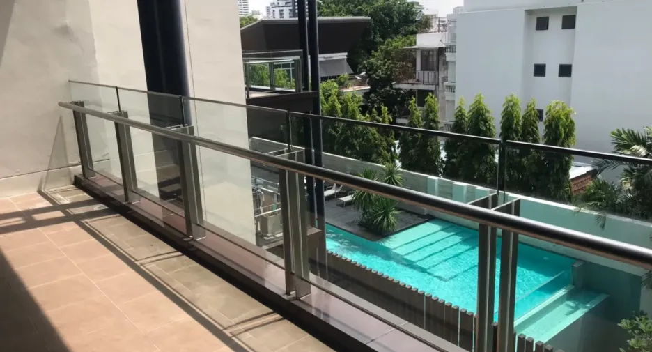 For rent 2 bedrooms apartment in Watthana, Bangkok