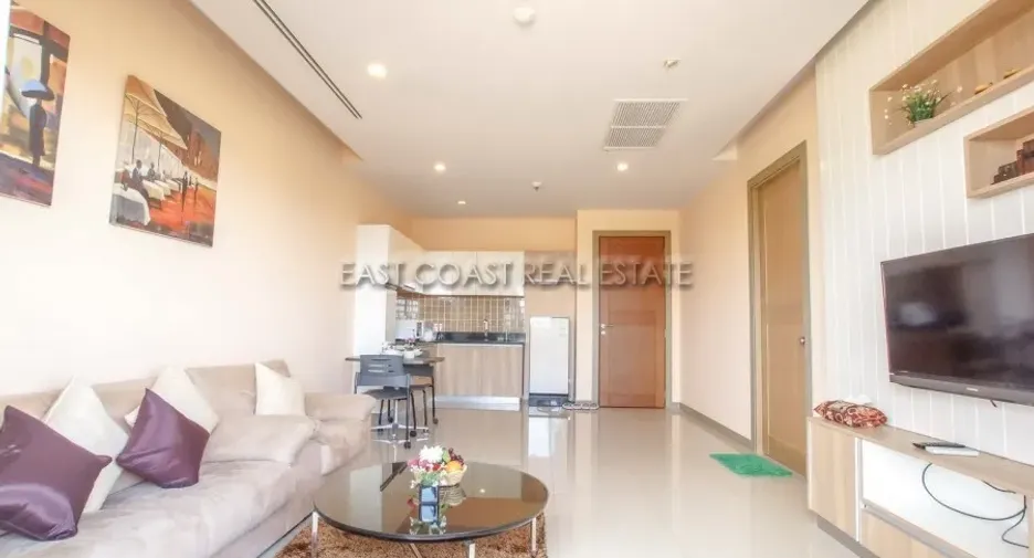 For rent and for sale 1 bed condo in Bang Lamung, Chonburi