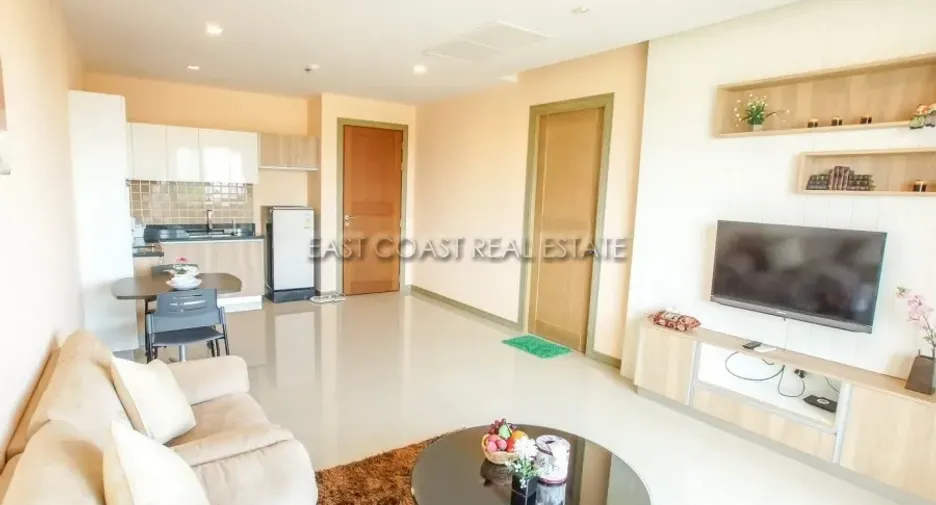 For rent and for sale 1 bed condo in Bang Lamung, Chonburi