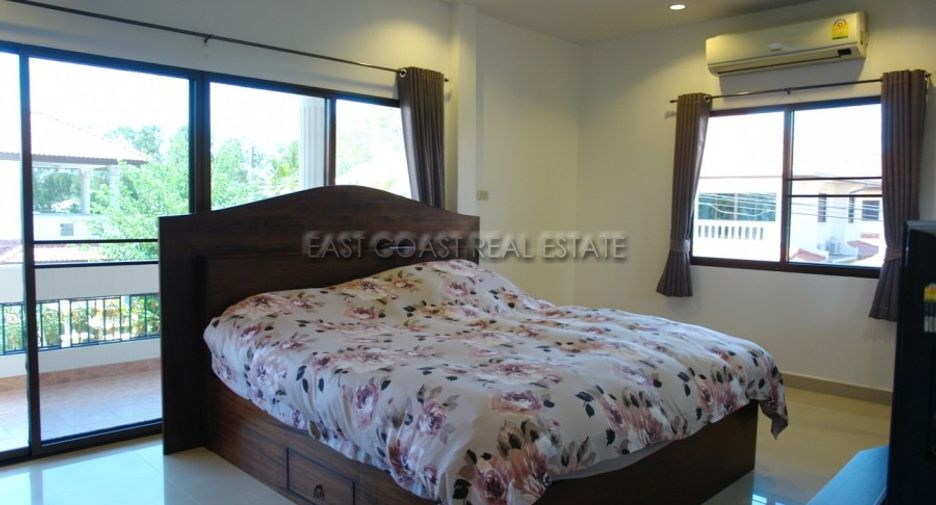 For rent 4 bedrooms house in Jomtien, Pattaya