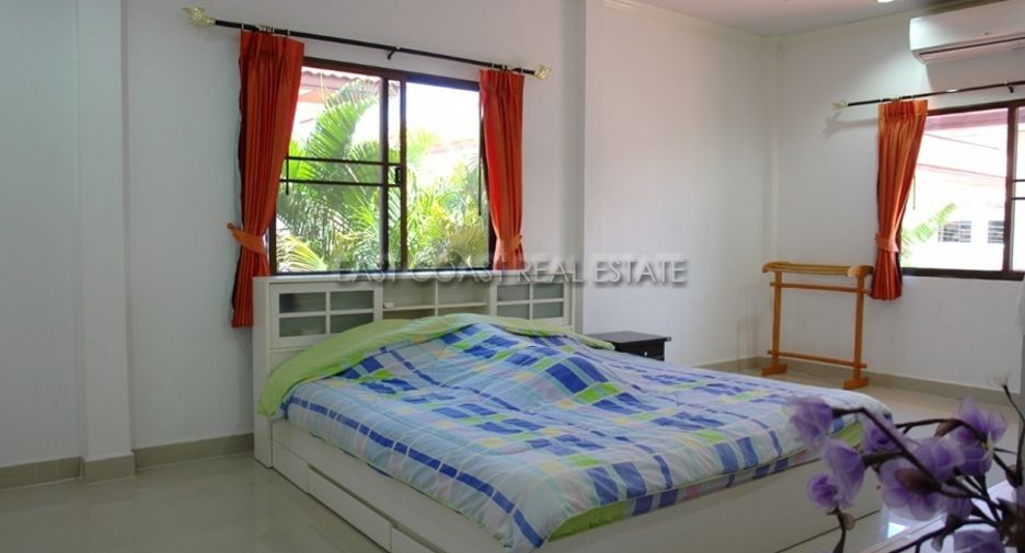For rent 4 bedrooms house in Jomtien, Pattaya