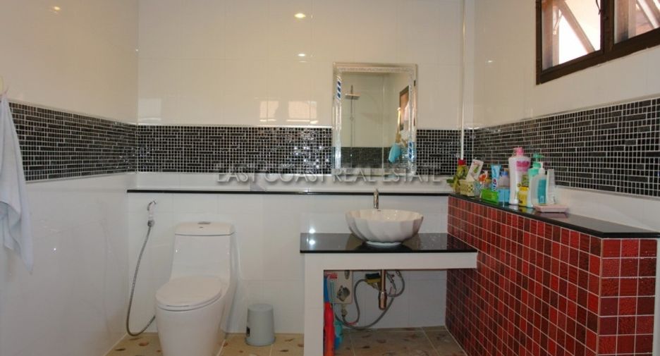 For rent 4 bedrooms house in Jomtien, Pattaya