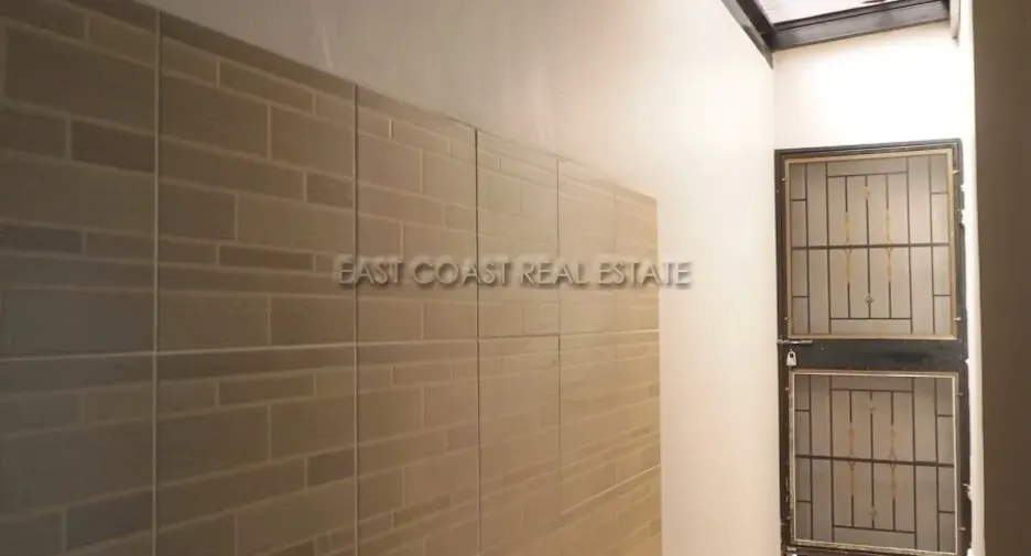For rent and for sale 3 bedrooms house in Bang Lamung, Chonburi