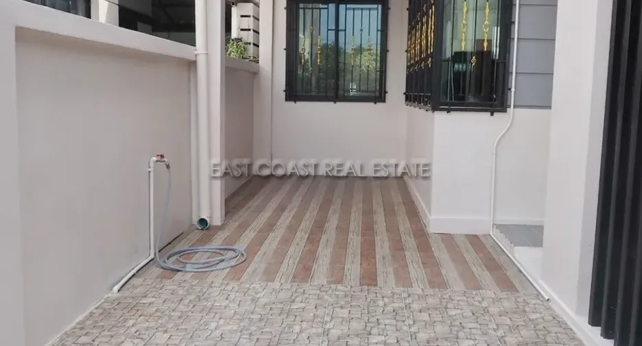 For rent and for sale 3 bedrooms house in Bang Lamung, Chonburi