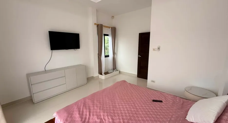 For sale 5 bedrooms villa in Huay Yai, Pattaya