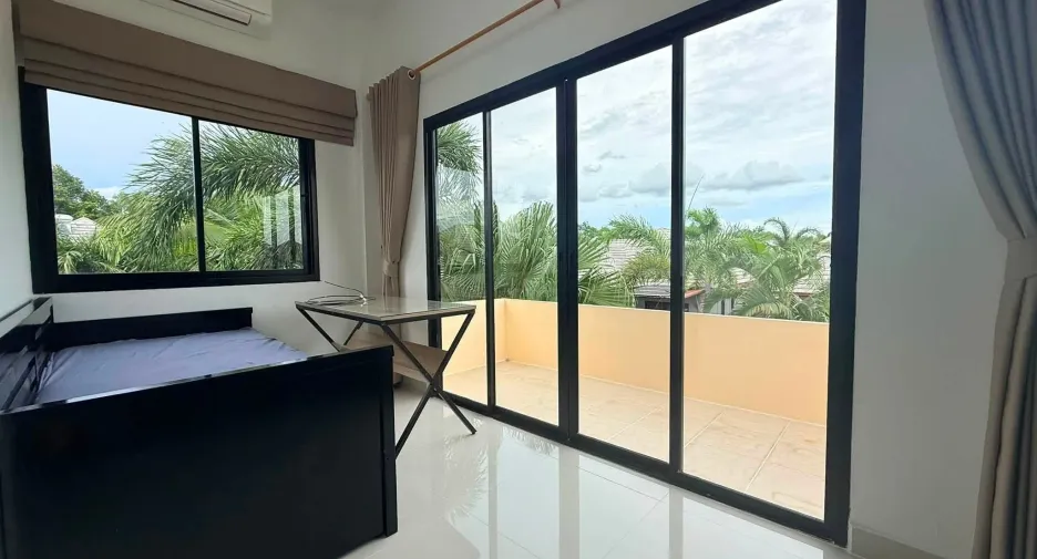 For sale 5 bedrooms villa in Huay Yai, Pattaya