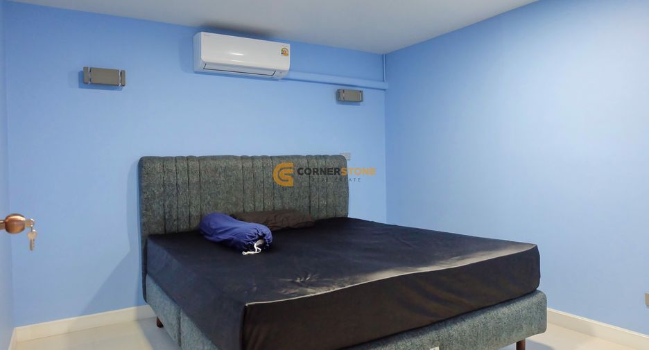 For rent 2 bedrooms condo in Pratumnak, Pattaya