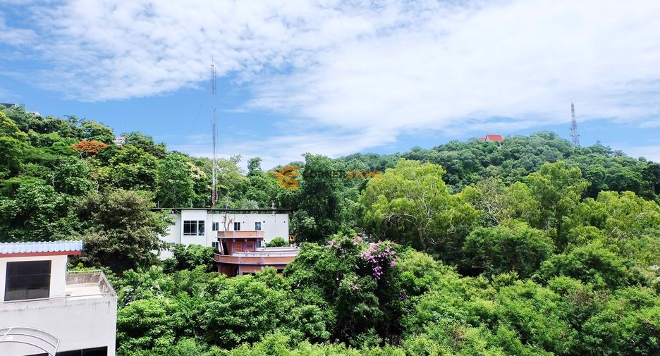 For rent 2 bedrooms condo in Pratumnak, Pattaya