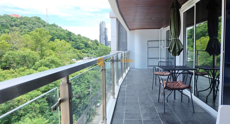 For rent 2 bedrooms condo in Pratumnak, Pattaya
