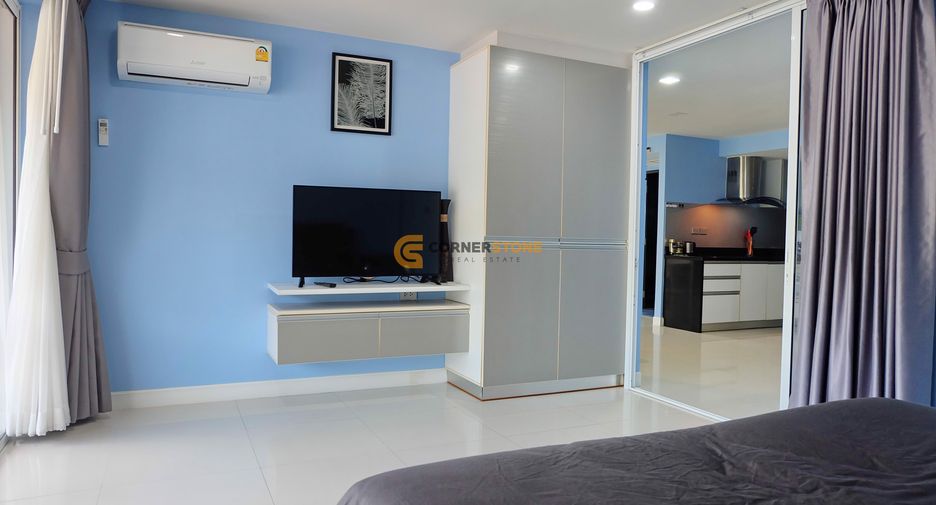 For rent 2 bedrooms condo in Pratumnak, Pattaya