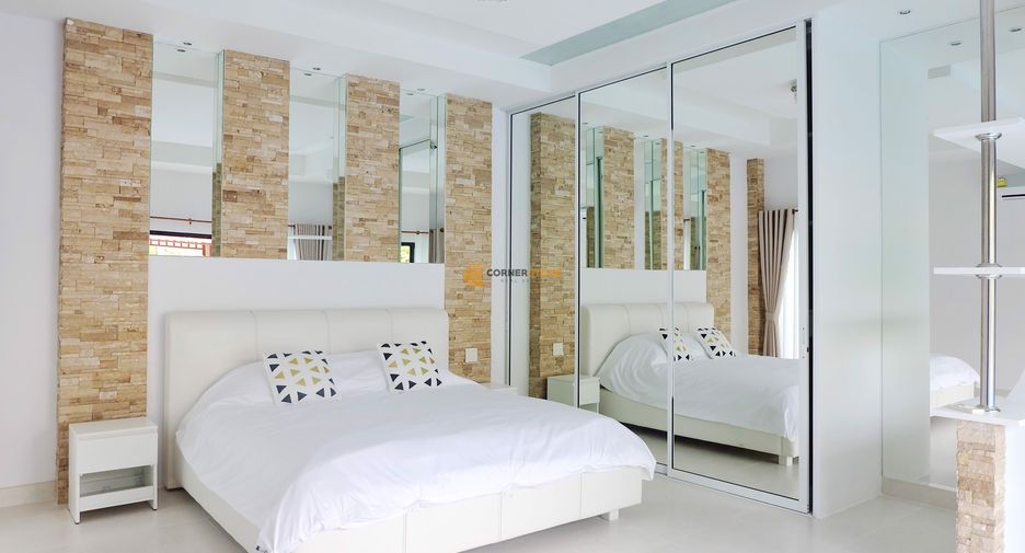 Haus zur Miete mit 3 Zimmer in Huay Yai, Pattaya