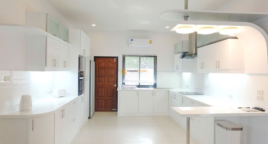 Haus zur Miete mit 3 Zimmer in Huay Yai, Pattaya
