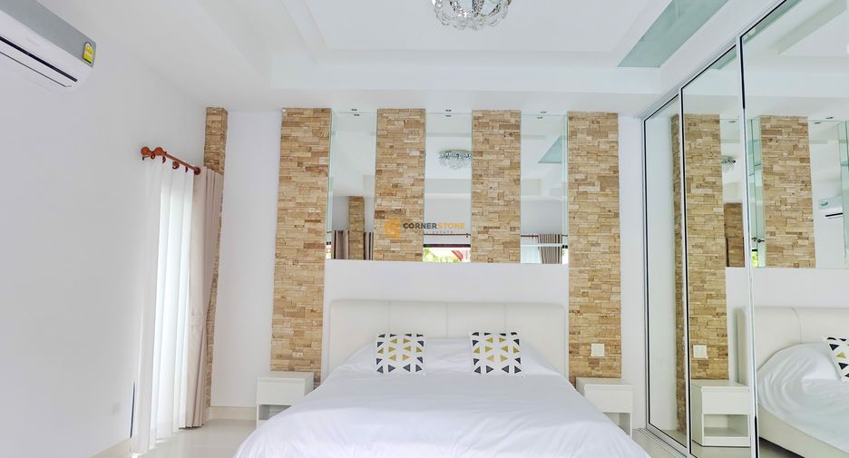 Haus zur Miete mit 3 Zimmer in Huay Yai, Pattaya