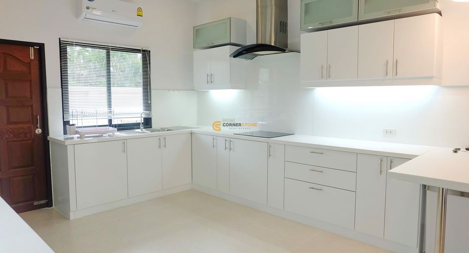 Haus zur Miete mit 3 Zimmer in Huay Yai, Pattaya