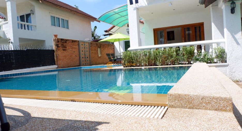 Casa en alquiler de 4 habitaciones en Jomtien, Pattaya