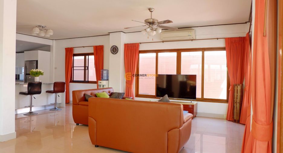 Casa en alquiler de 4 habitaciones en Jomtien, Pattaya