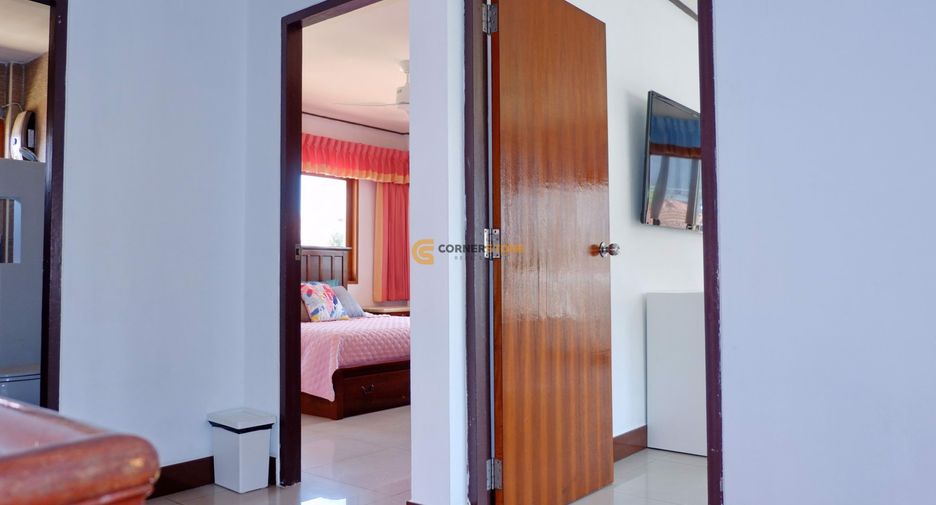 Casa en alquiler de 4 habitaciones en Jomtien, Pattaya
