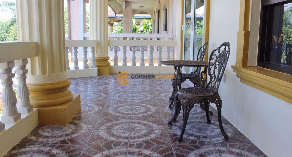 For rent 4 bedrooms house in North Pattaya, Pattaya