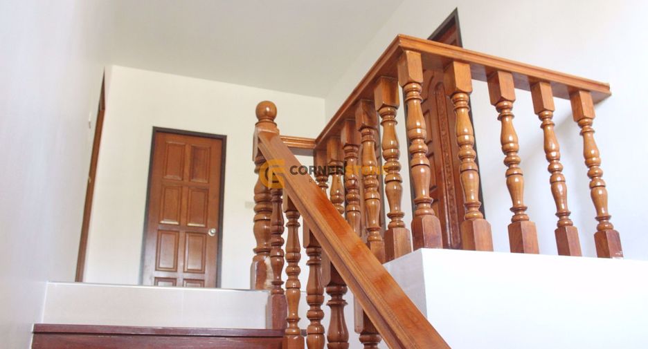 For rent 4 bedrooms house in North Pattaya, Pattaya