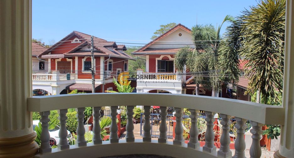 For rent 4 bedrooms house in North Pattaya, Pattaya
