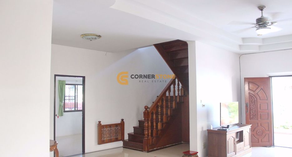 For rent 4 bedrooms house in North Pattaya, Pattaya