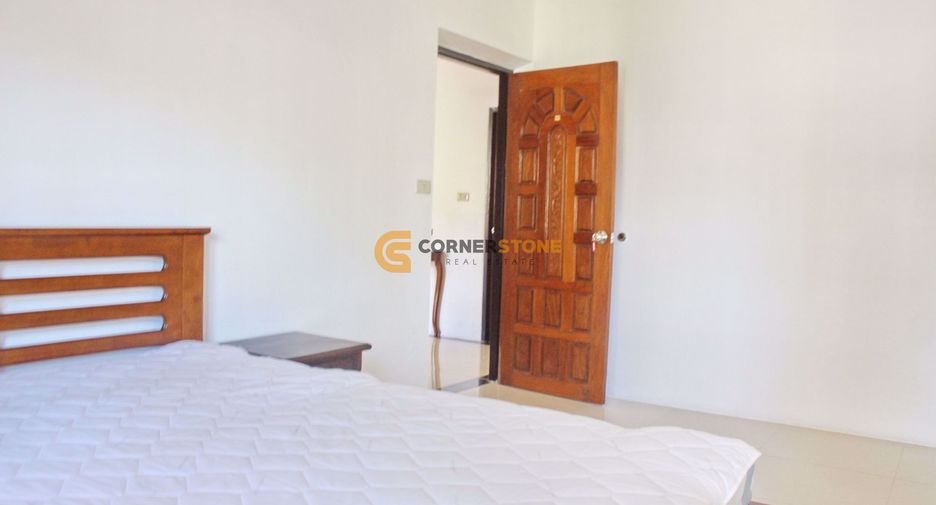For rent 4 bedrooms house in North Pattaya, Pattaya