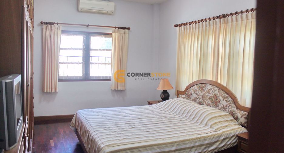 For rent 3 bedrooms house in Pratumnak, Pattaya