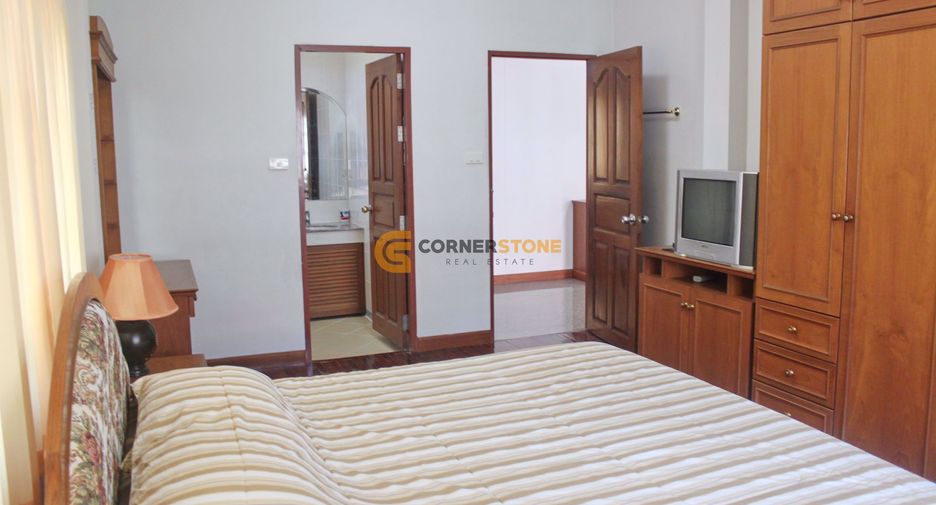 For rent 3 bedrooms house in Pratumnak, Pattaya