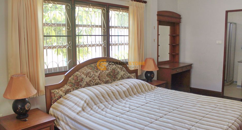 For rent 3 bedrooms house in Pratumnak, Pattaya