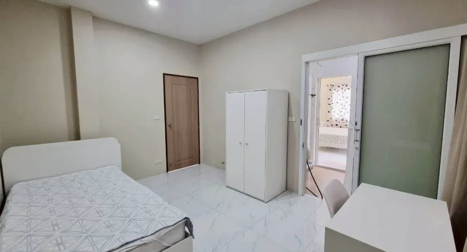 For rent 3 bedrooms house in San Sai, Chiang Mai