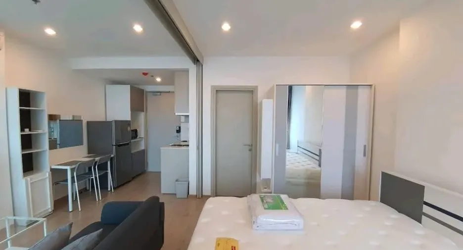 À louer et à vendre 1 chambre condo à Bang Rak, Bangkok