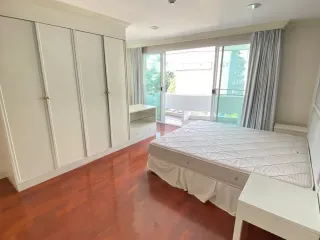 À louer 2 chambres appartement à Watthana, Bangkok