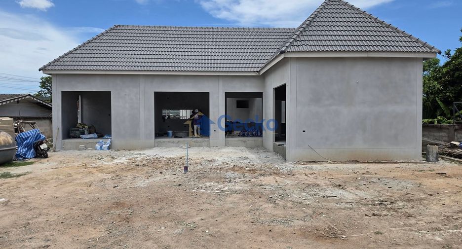 For sale 3 bedrooms house in East Pattaya, Pattaya