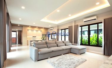 For sale 3 bedrooms house in East Pattaya, Pattaya