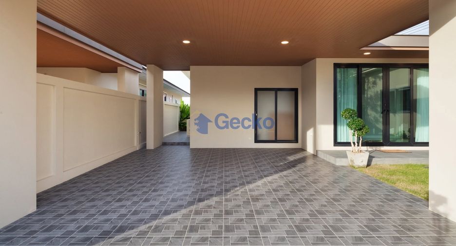 For sale 3 bedrooms house in East Pattaya, Pattaya