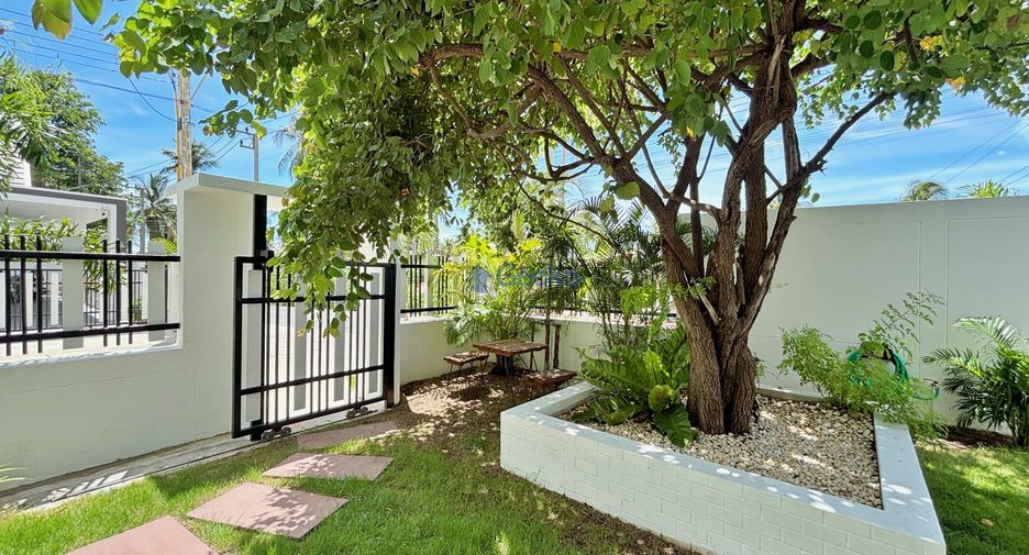 For sale 3 bedrooms house in Bang Lamung, Chonburi