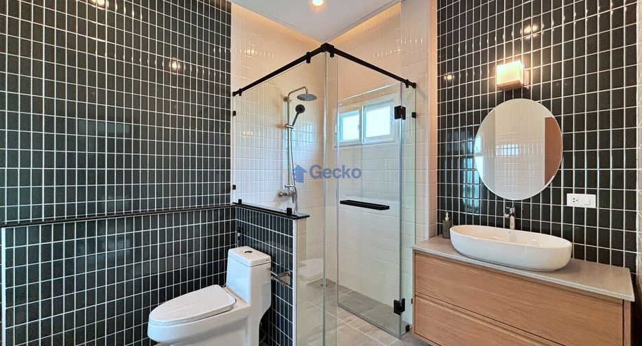 For sale 3 bedrooms house in Bang Lamung, Chonburi