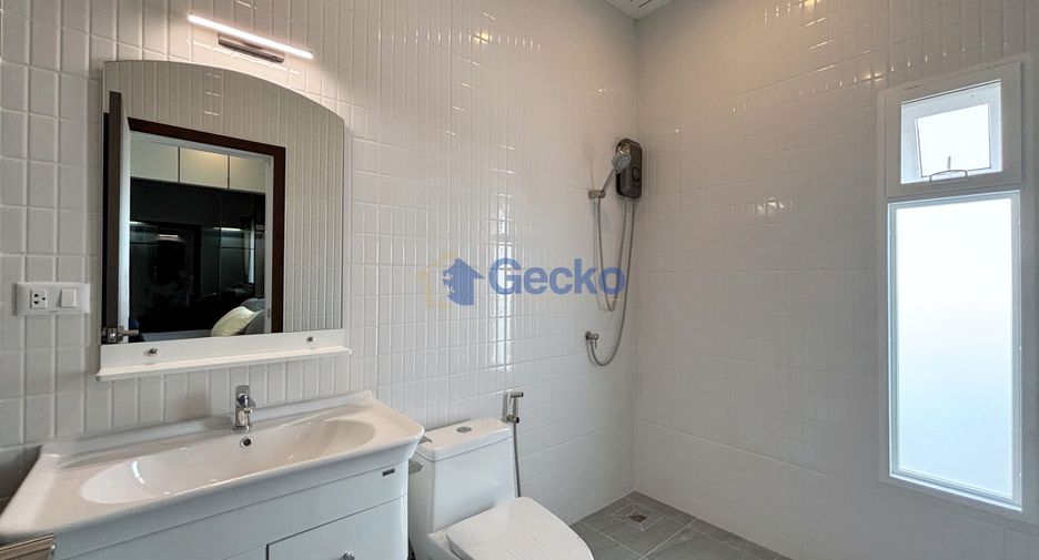 For sale 3 bedrooms house in East Pattaya, Pattaya