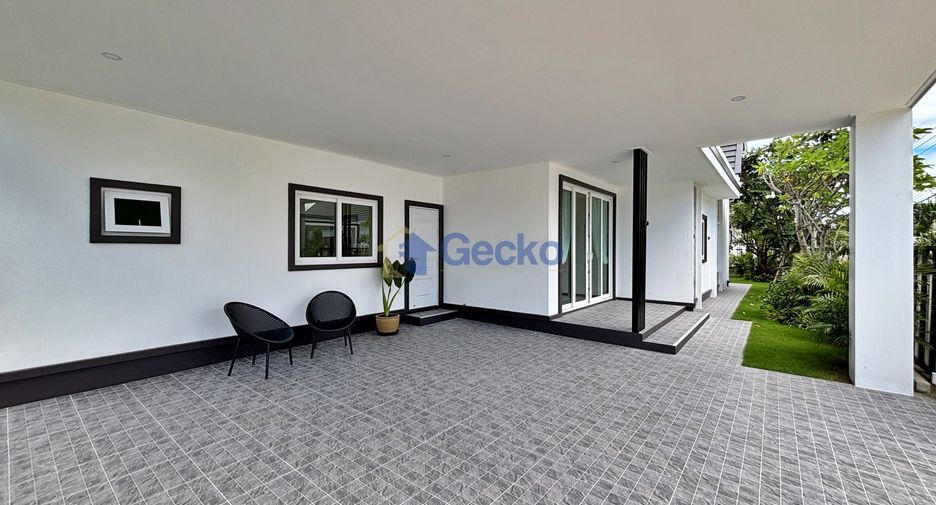 For sale 3 bedrooms house in East Pattaya, Pattaya