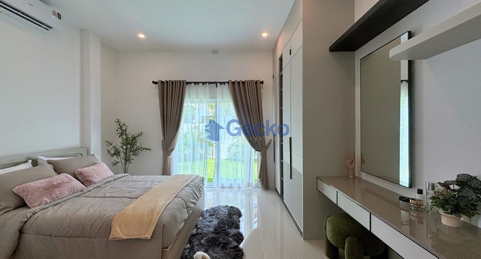 For sale 3 bedrooms house in East Pattaya, Pattaya