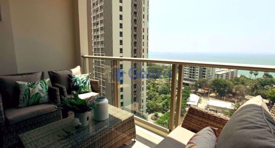 For rent 2 bedrooms condo in North Pattaya, Pattaya