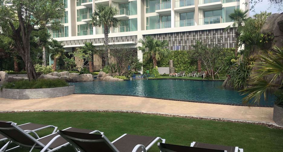 For rent 2 bedrooms condo in North Pattaya, Pattaya