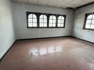 Casa en venta de 4 habitaciones en Phra Khanong, Bangkok