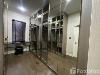 For rent 4 bedrooms house in Bang Kapi, Bangkok