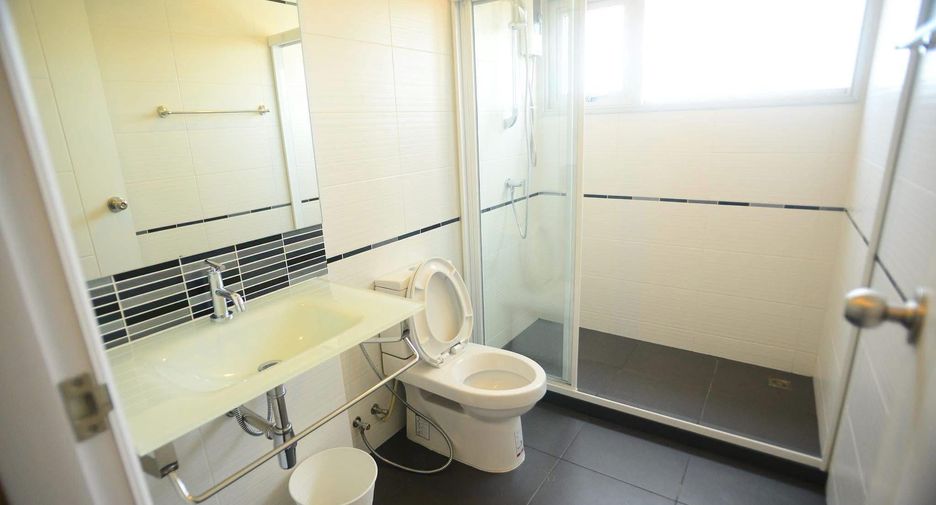 For rent 2 ベッドルーム condo in Bang Lamung, Chonburi